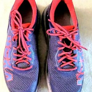 Hoka Women's Bondi 4 Size 8.5 GREAT condition!